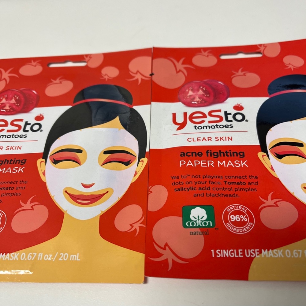 Yes To Tomatoes Clear Skin Paper Mask (Pack of 2). 
Acne fighting paper mask